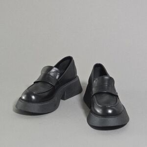 8 by Yoox Chunky Black Platform Loafers.  Sz 10